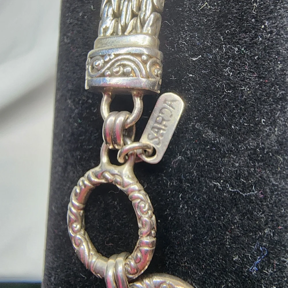 Sarda sterling silver floral panel toggle bracelet.